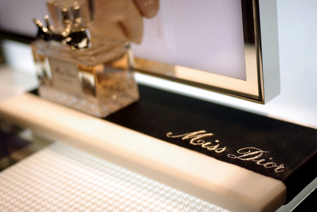 Retail Design & Visual Merchandising: Agence SAÏNKO x Dior