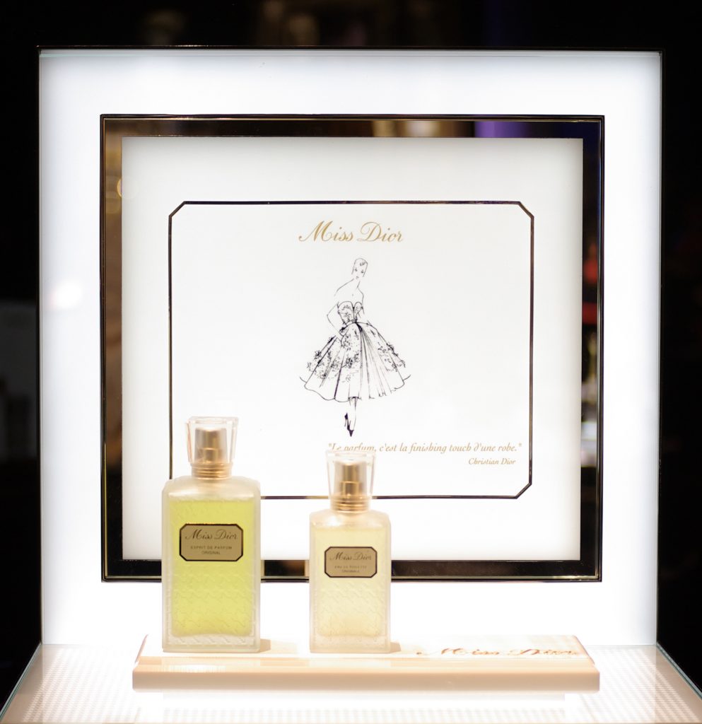 Retail Design & Visual Merchandising: Agence Saïnko pour Parfums Dior