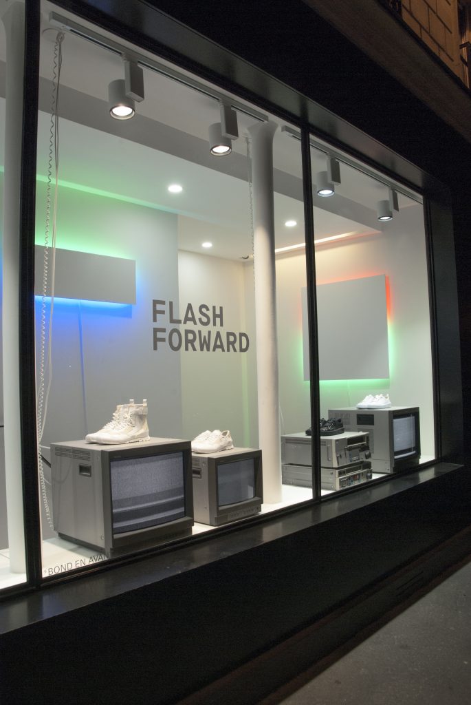 AGENCE_RETAIL_DESIGN_VISUAL_MERCHANDISING_SAINKO_CAMPER_FLASHFORWARD_5