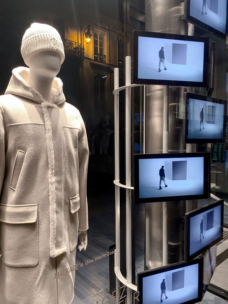 Agence retail design Saïnko vitrine écran