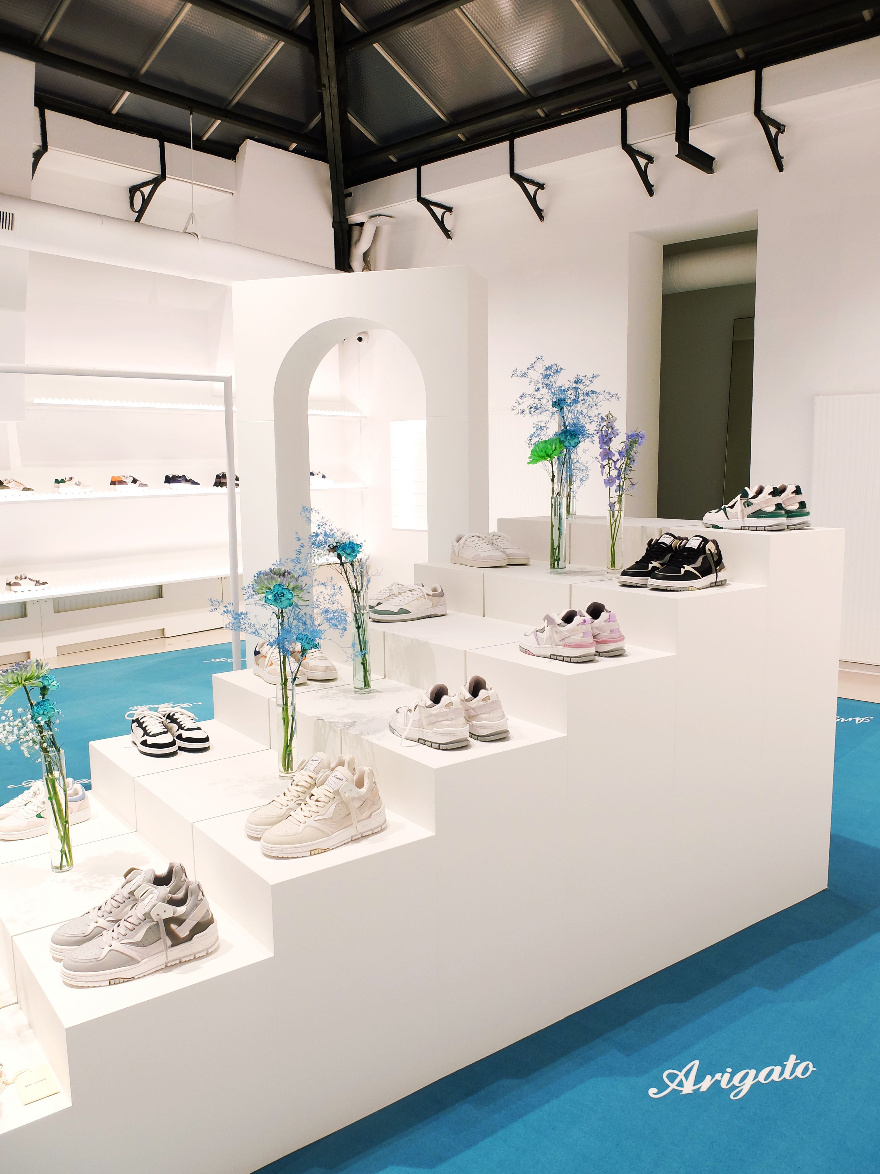 Agence retail design showroom